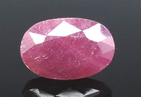 Indian Ruby Brabet