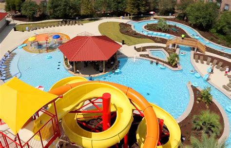 Kinder Casino Lazy River