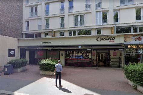Petit Casino St Etienne Cours Fauriel