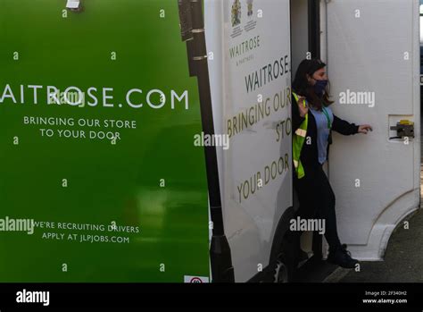 Waitrose De Natal De Entrega Slots 2024